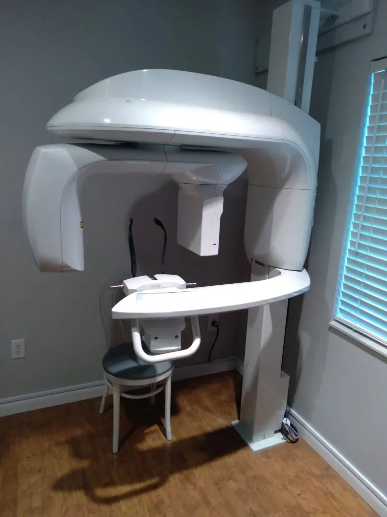 CBCT cone beam scan showing a three-dimensional view of the jaw and teeth